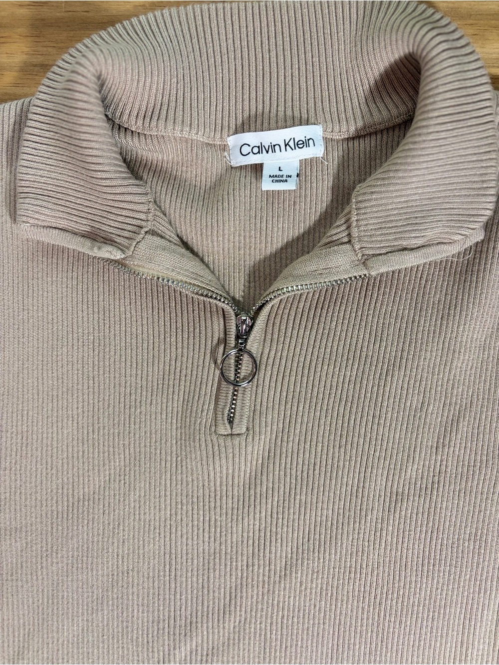 Sleeveless Half-Zip Ribbed Tank Top in Taupe ribbed - Calvin Klein - Picture 2 of 5